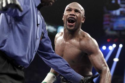 As talks drag on, the fate of a Pacquiao-Mayweather bout rests on Floyd. (AFP)