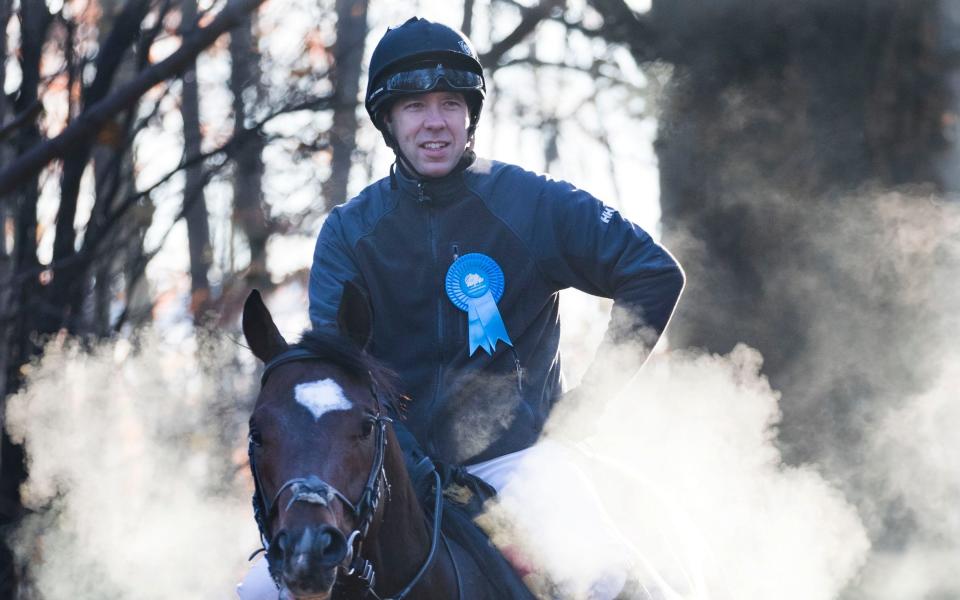 Matt Hancock riding a horse - I-IMAGES