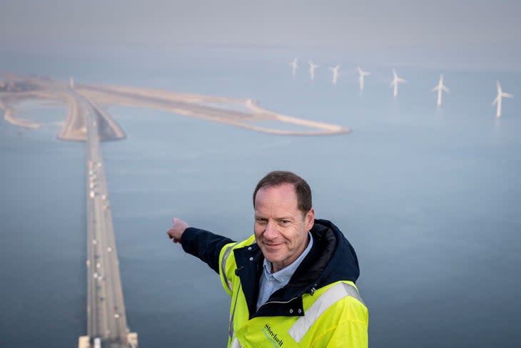 <span class="article__caption">Tour de France director Christian Prudhomme points to the bridge featured in stage 2. </span> (Photo: MADS CLAUS RASMUSSEN/Ritzau Scanpix/AFP via Getty Images)