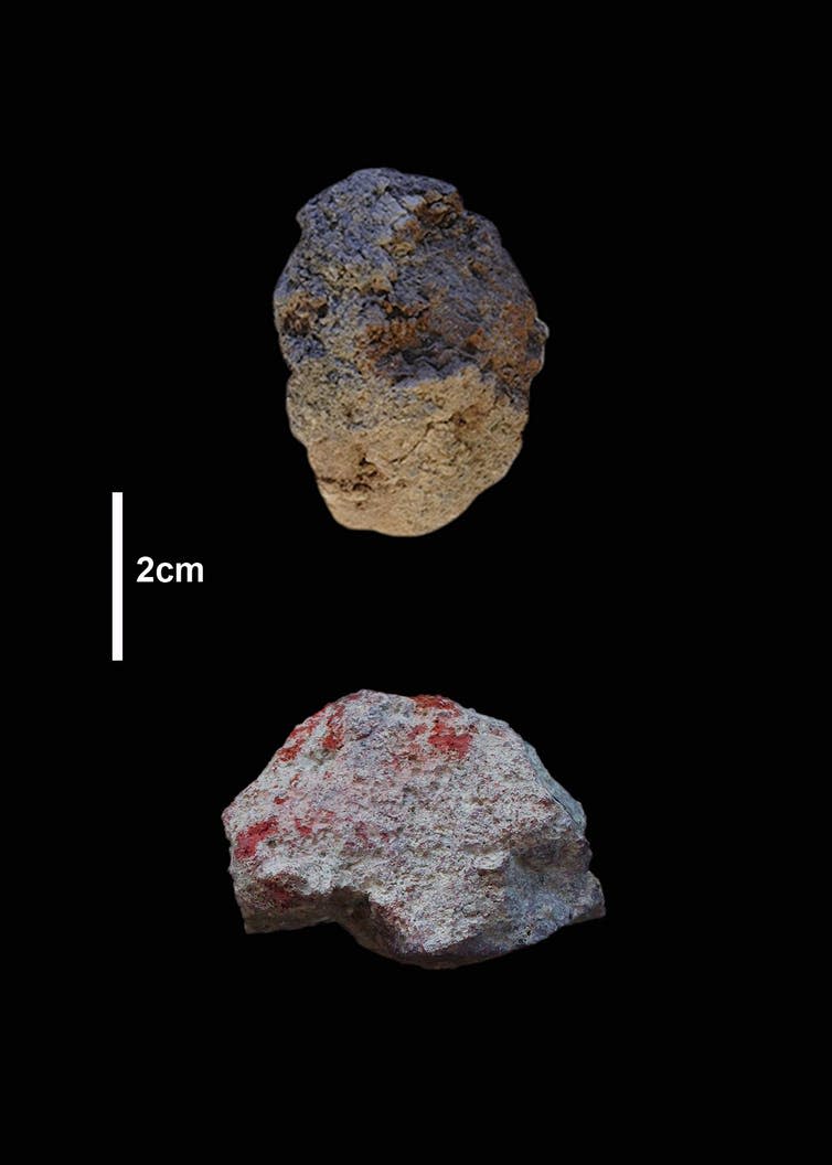 <span class="caption">Coloured rocks found at the site.</span> <span class="attribution"><span class="source">Human Origins Program, Smithsonian</span></span>