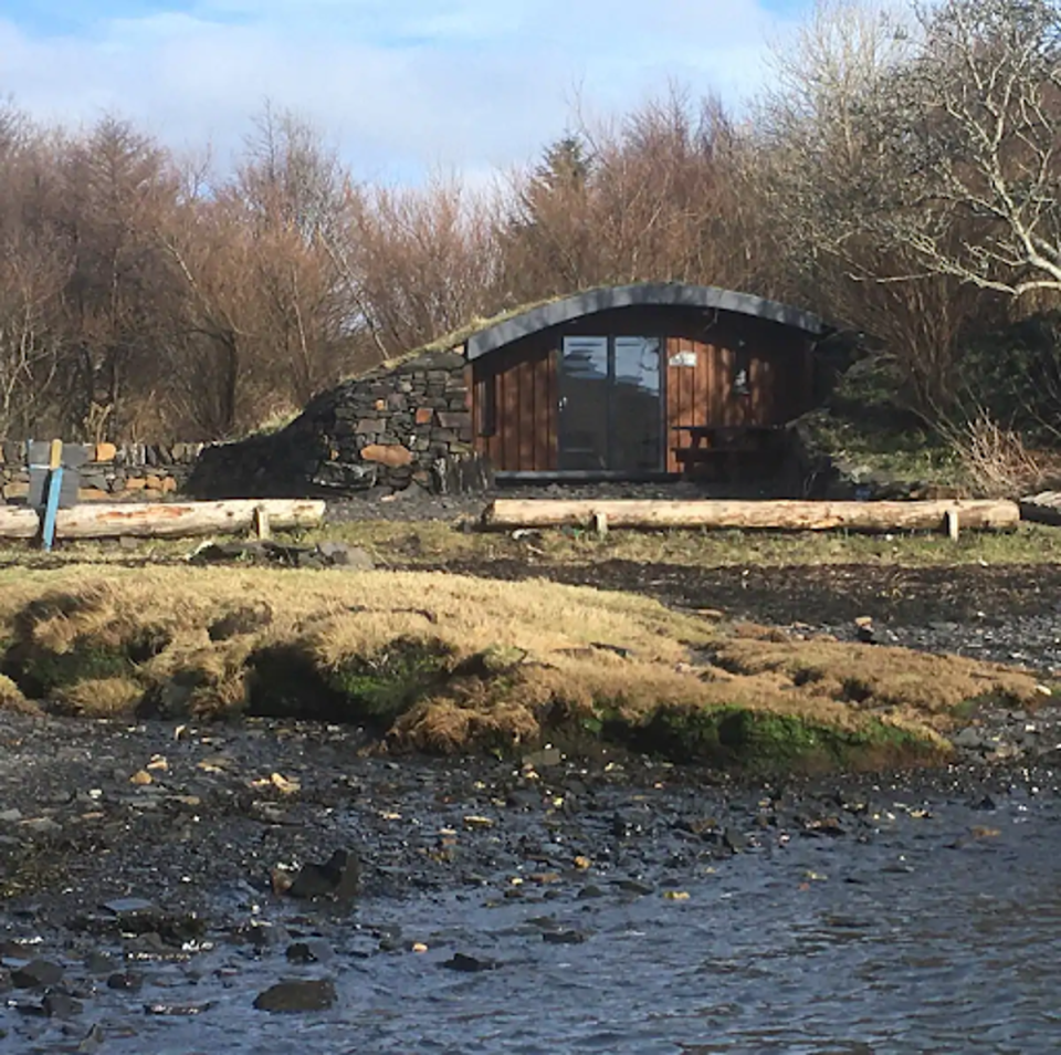 Cuan Cave, Argyll and Bute  (airbnb)