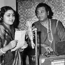 Leena Chandavarkar and Kishore recording for Manchali 