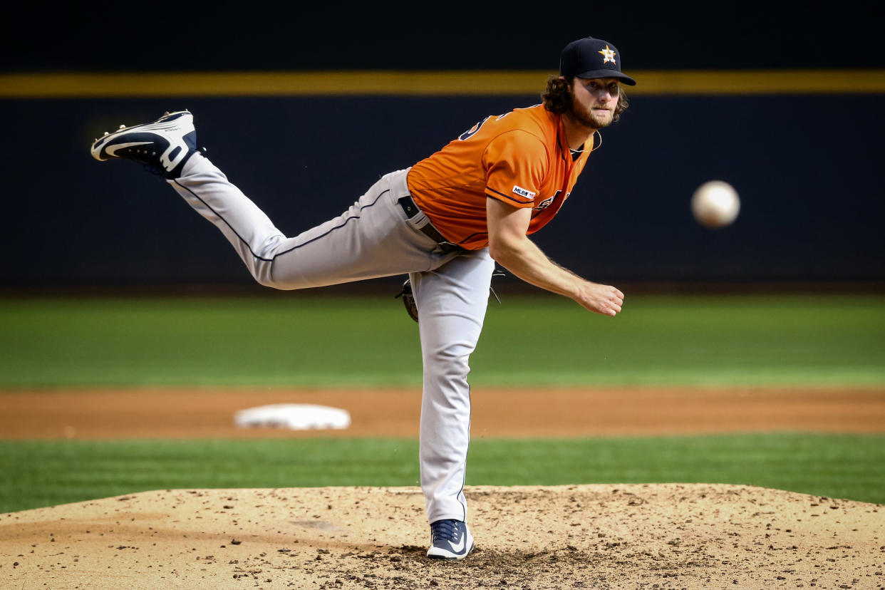 MILWAUKEE, WISCONSIN - SEPTEMBER 02:  Gerrit Cole #45 of the Houston Astros pitches in the fourth inning against the Milwaukee Brewers at Miller Park on September 02, 2019 in Milwaukee, Wisconsin. (Photo by Dylan Buell/Getty Images)