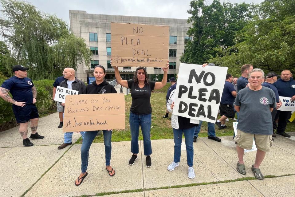 Protesters ask for “no plea deal” at the Rockland County Courthouse for the two men charged in the death of Spring Valley firefighter Jared Lloyd.