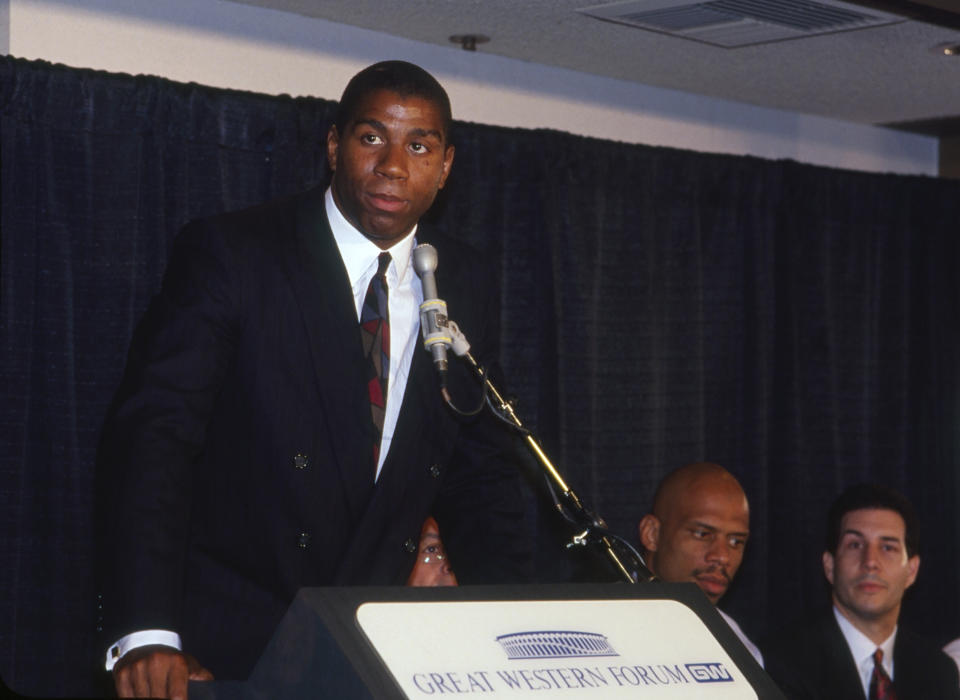 INGLEWOOD, CALIFORNIA - NOVEMBER 07: Los Angeles Lakers Earvin Magic Johnson announces his retirement from basketball after being diagnosed HIV-Positive, November 7, 1991 in Inglewood, California.  (Photo by Bob Riha, Jr./Getty Images)