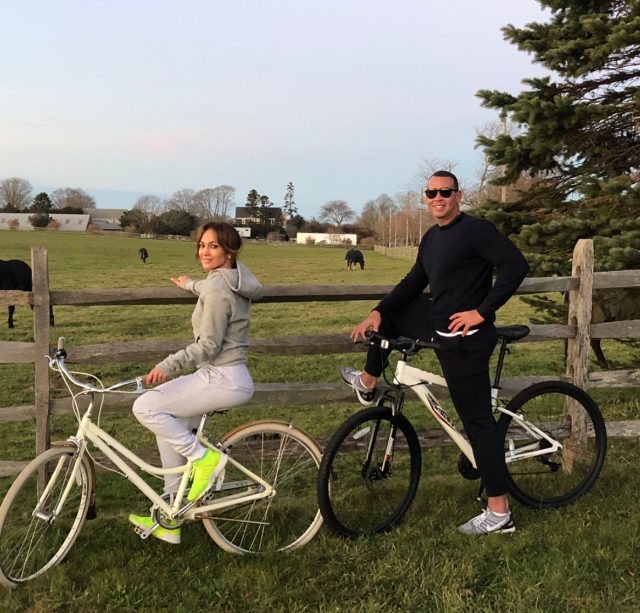 Jennifer Lopez shares cute family snap with Alex Rodriguez and his  daughters on Thanksgiving