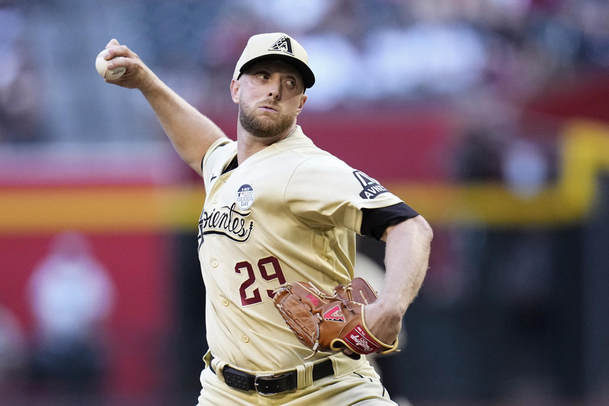 Kelly pitches Diamondbacks past Giants in 5-3 win - The San Diego