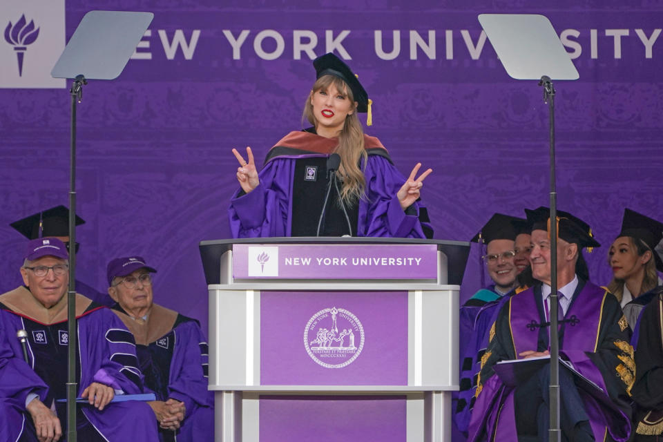 Photos and Quotes from Taylor Swift's NYU Commencement Speech