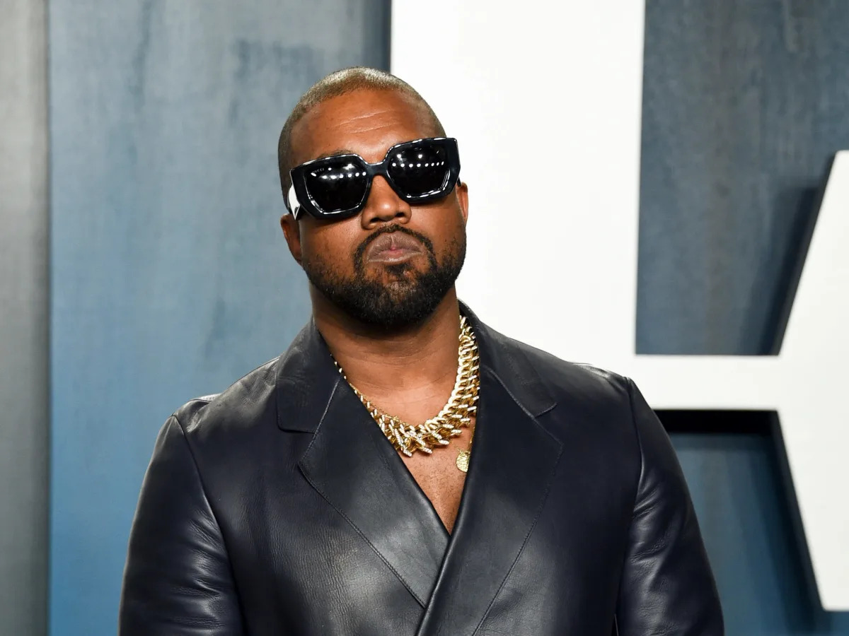 Kanye West's Yeezy Gap clothes are being sold in giant trash bags, making custom..