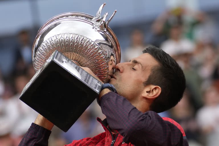 Novak Djokovic ya tiene su tercer título en París; en la final no le dio chances al noruego Casper Ruud y se coronó otra vez