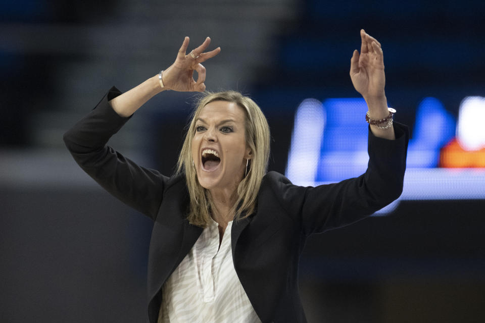 Oklahoma coach Jennie Baranczyk talks to players during the second half of the team's first-round college basketball game against Portland in the women's NCAA Tournament, Saturday, March 18, 2023, in Los Angeles. (AP Photo/Kyusung Gong)