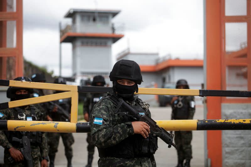 Honduras Armed Forces take control of Tamara prison, on the outskirts of Tegucigalpa