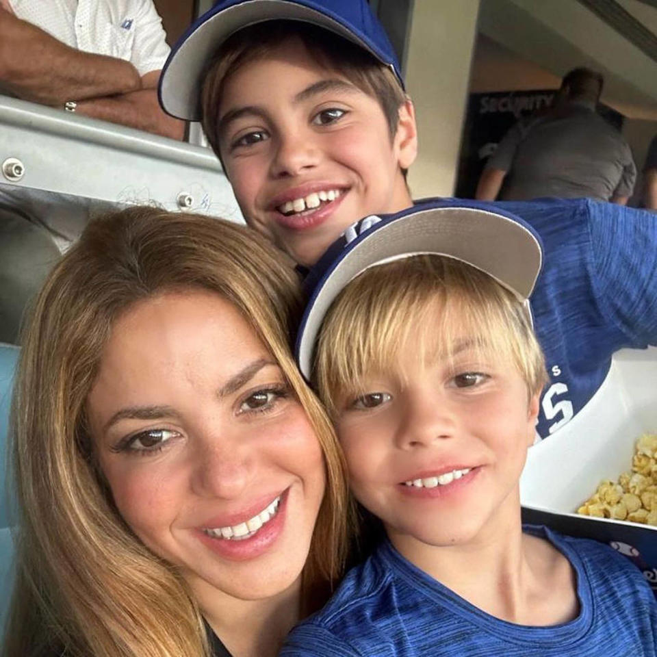 Shakira and sons (@shakira via Instagram)