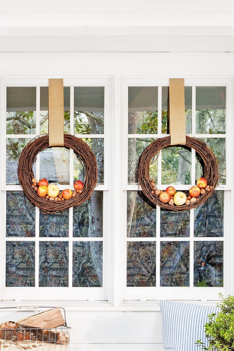 <p>This wreath is made of a simple base and simple fruit on the bottom.</p><p><em><strong><a href="https://www.countryliving.com/diy-crafts/g1988/fall-craft-projects/?slide=16" rel="nofollow noopener" target="_blank" data-ylk="slk:Get the tutorial at Country Living.;elm:context_link;itc:0;sec:content-canvas" class="link ">Get the tutorial at Country Living.</a></strong></em></p>