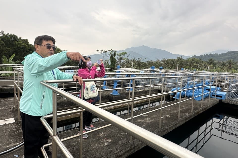 臺灣自來水公司在臺東利嘉淨水廠設置首座小型水力發電，首次邀請民眾觀摩。