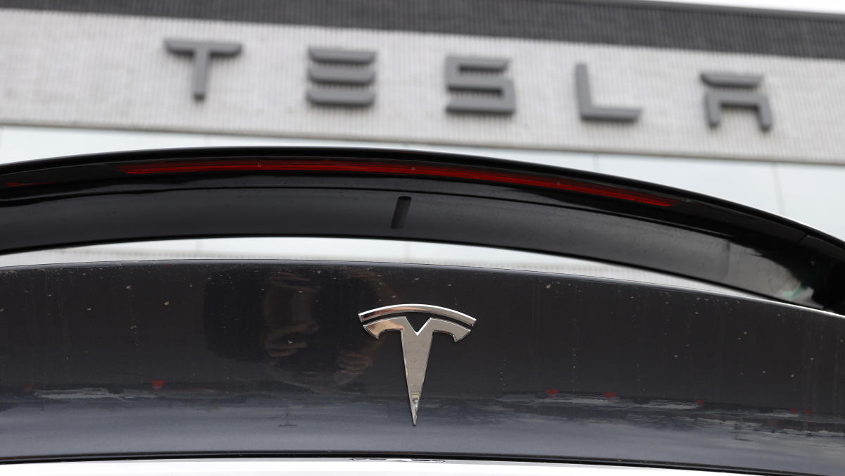 Tesla stock dips as Q3 deliveries fall short of expectations