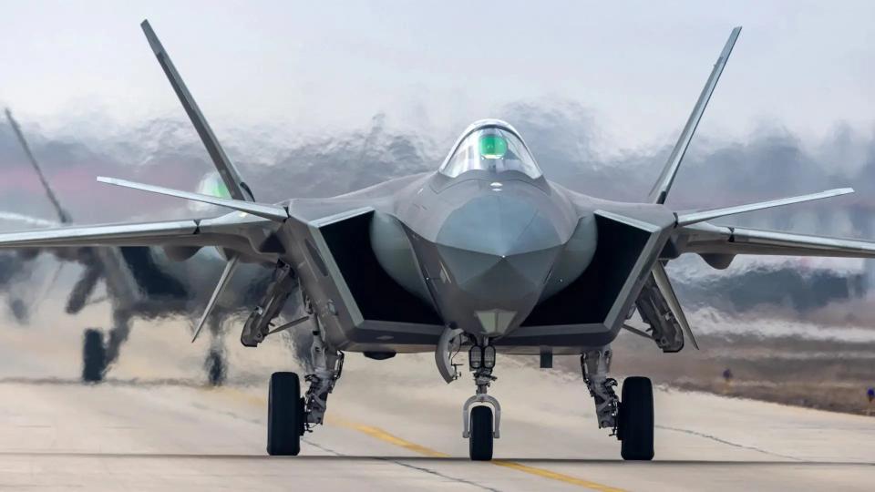 Chinese J-20 stealth fighters. <em>PLAAF</em>