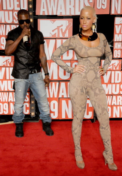 Amber Rose and Kanye West arrive for the MTV Video Music Awards at Radio City Music Hall on September 13, 2009 in New York City. (Photo by Gregg DeGuire/FilmMagic)