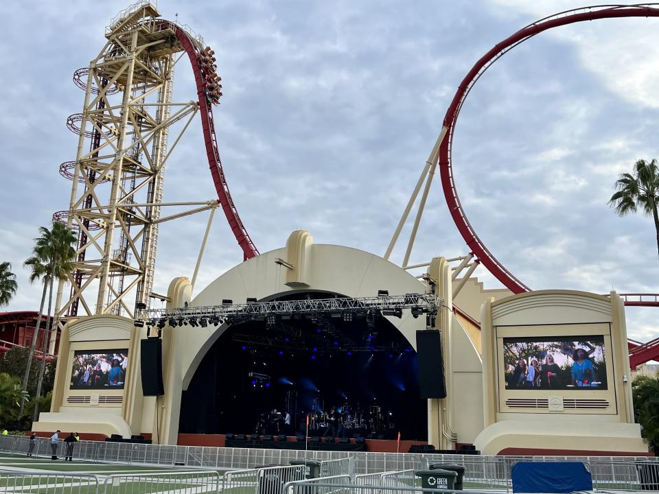 A coaster rolls through the background while performers like Diana Ross and Seal get guests dancing on select weekend nights throughout Mardi Gras. (Photo: Terri Peters)