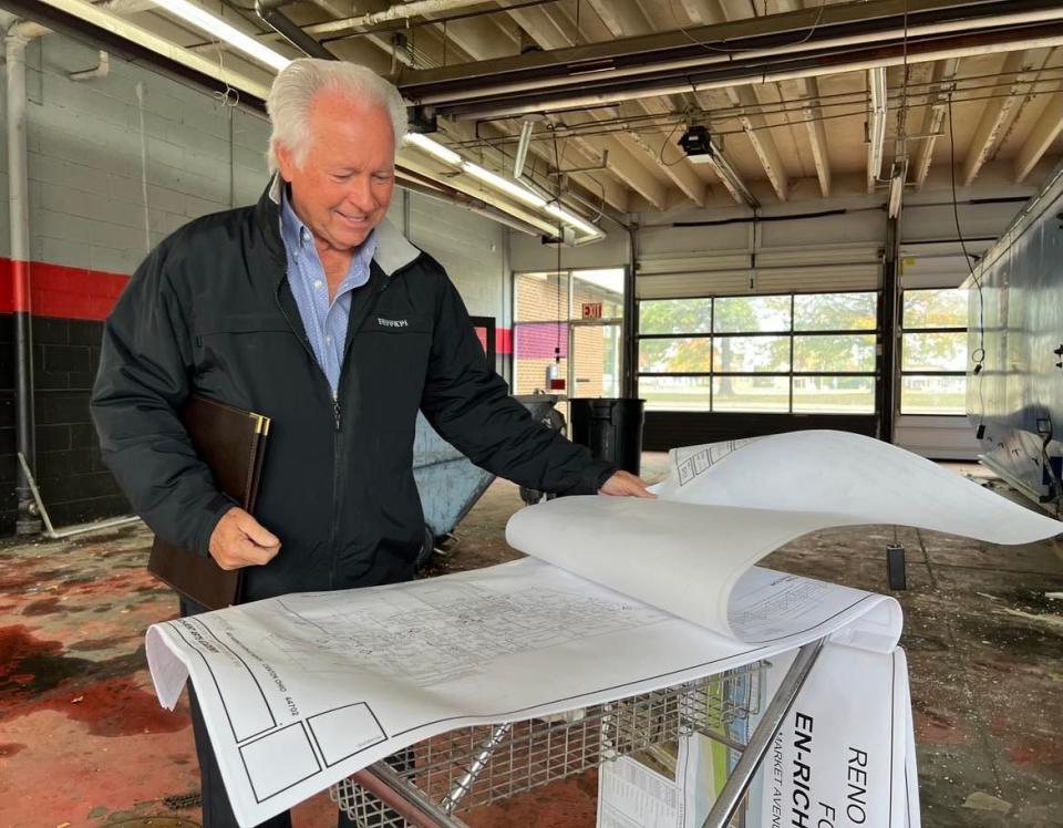 Ted Swaldo, owner of Gervasi Vineyard and director emeritus on the board of trustees for Bluecoats, received a special recognition award at the EN-RICH-MENT Fine Arts Academy's recent gala.