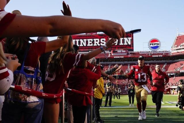 49ers Advance to Divisional Round Following Dramatic Finish vs. Cowboys