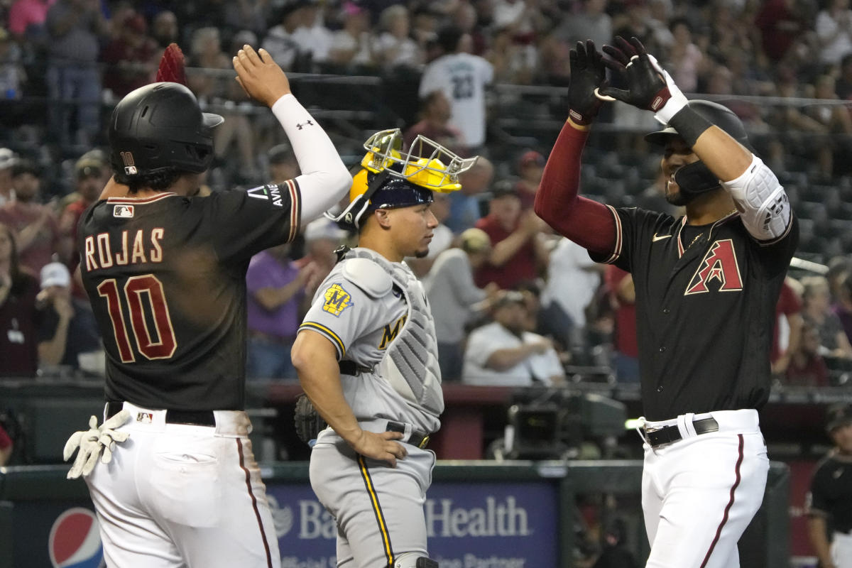 Diamondbacks outfielder mistaken for Boston's World Series catcher