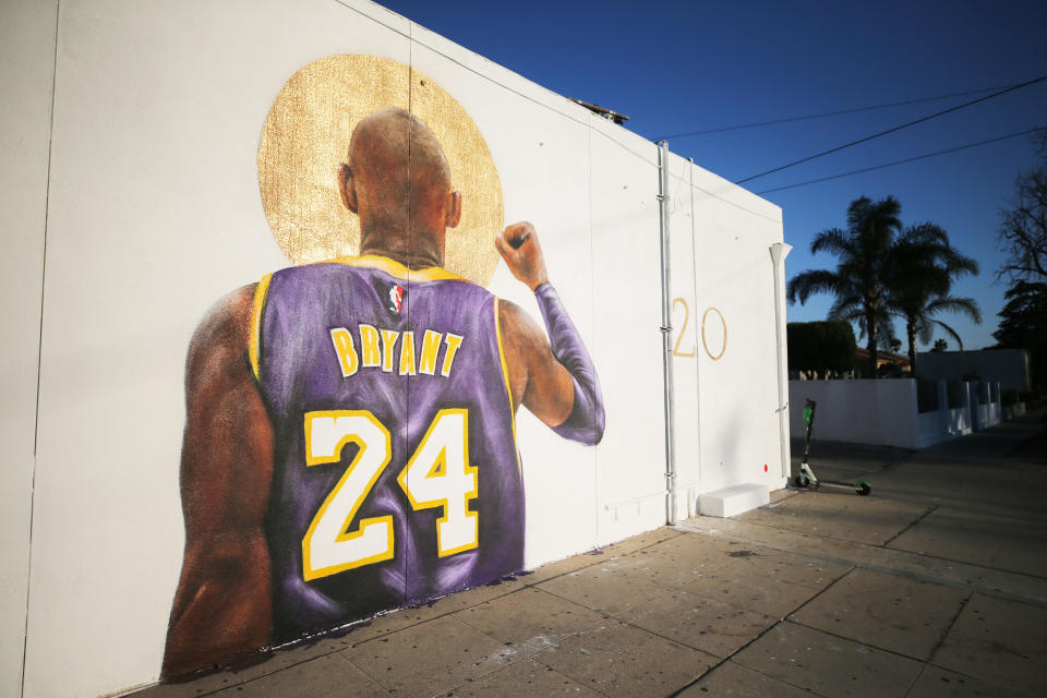 BURBANK, CALIFORNIA - FEBRUARY 16: A mural depicting deceased NBA star Kobe Bryant, painted by Isaac Pelayo, is displayed on a building on February 16, 2020 in Burbank, California. Numerous murals depicting Bryant have been created around greater Los Angeles following their tragic deaths in a helicopter crash which left a total of nine dead. A public memorial service honoring Bryant will be held February 24 at the Staples Center in Los Angeles, where Bryant played most of his career with the Los Angeles Lakers.  (Photo by Mario Tama/Getty Images)