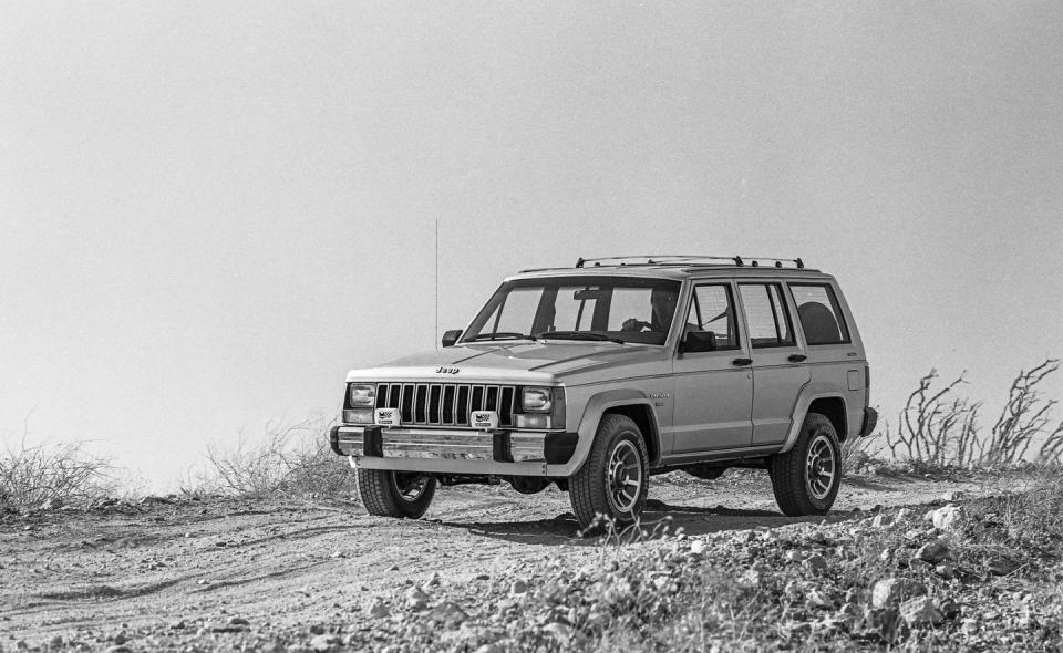 1984 Jeep Cherokee Photos