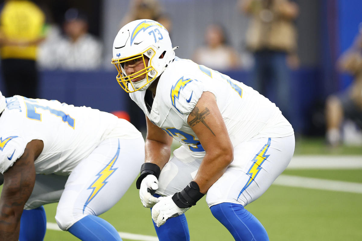 Jamaree Salyer had the #1 pass-blocking grade (90.4) among ALL offensive  tackles in Week 4 (h/t @PFF) : r/Chargers