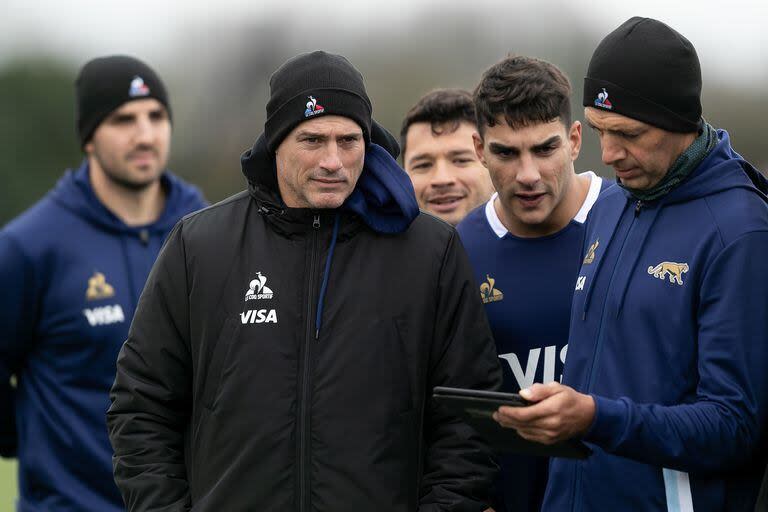 Felipe Contepomi, el nuevo entrenador principal de los Pumas, encabezó una concentración de tres días en marzo en Inglaterra con el plantel por él elegido.