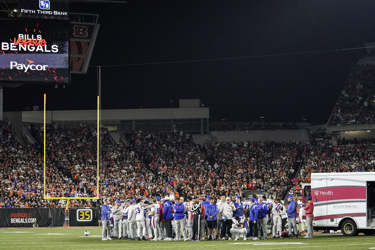 Bills-Bengals won't resume game this week, Week 18 unchanged