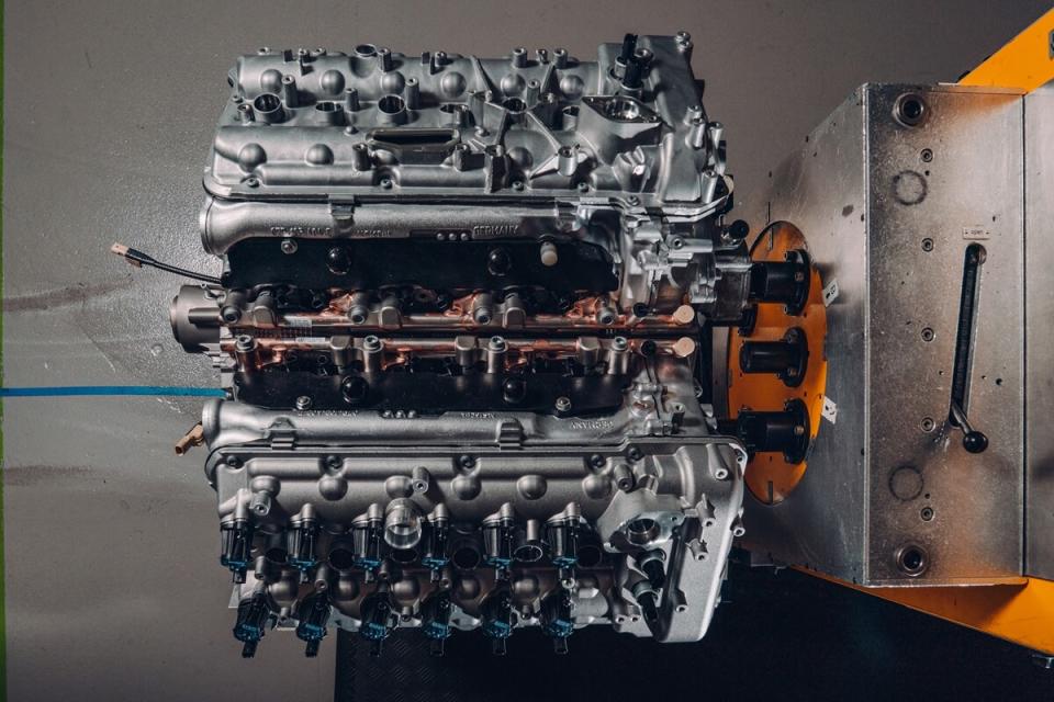 W12Engine-2.jpg