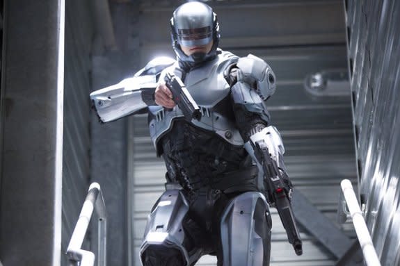 Still of Joel Kinnaman in Robocop (2014)