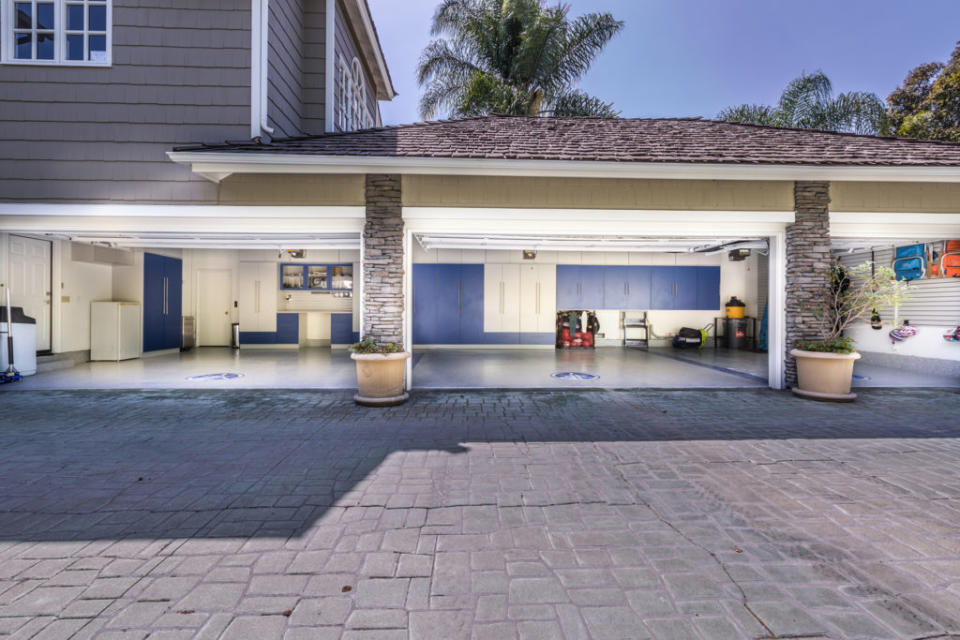 Modern garage design