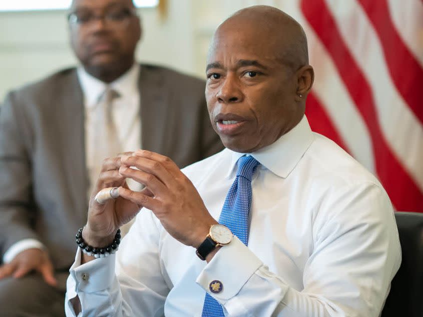 Mayor Eric Adams holds a roundtable meeting with leaders from New York City’s Dominican community. City Hall. Wednesday, May 11, 2022. Credit: Ed Reed/Mayoral Photography Office.