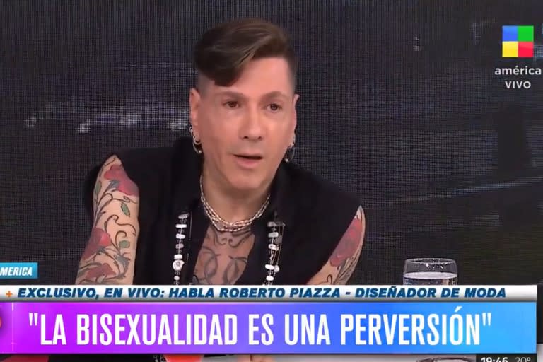 El diseñador cuestionó la bisexualidad y el poliamor (Foto: Captura de video)