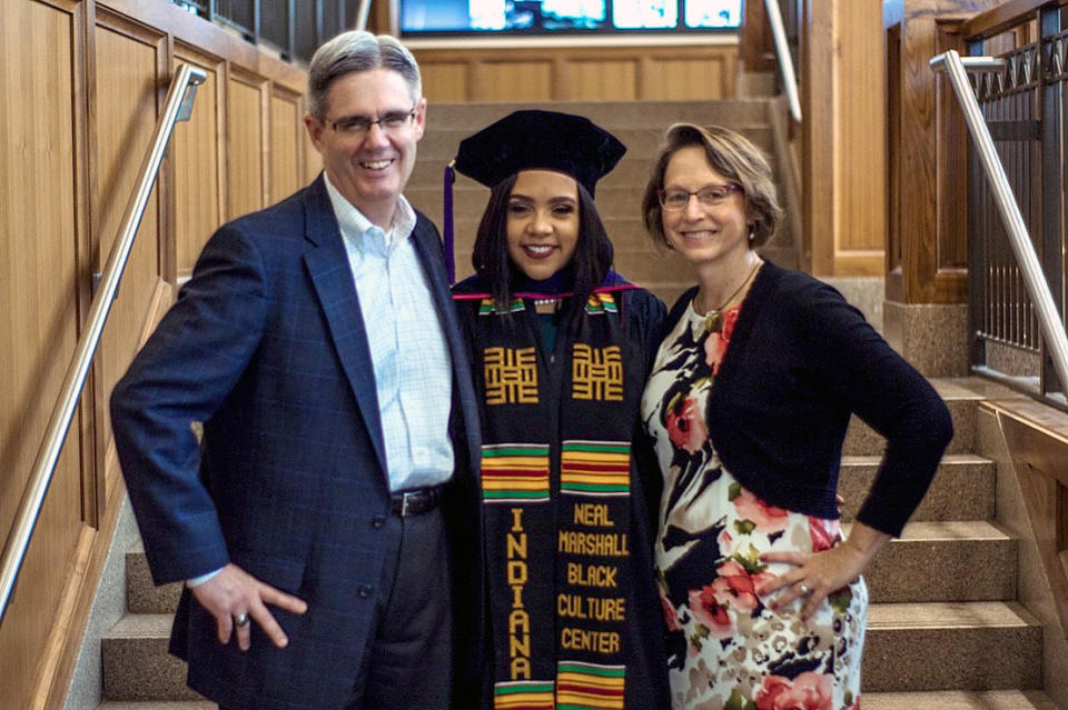 Jenna Heaphy with her parents. (Courtesy Jenna Heaphy)