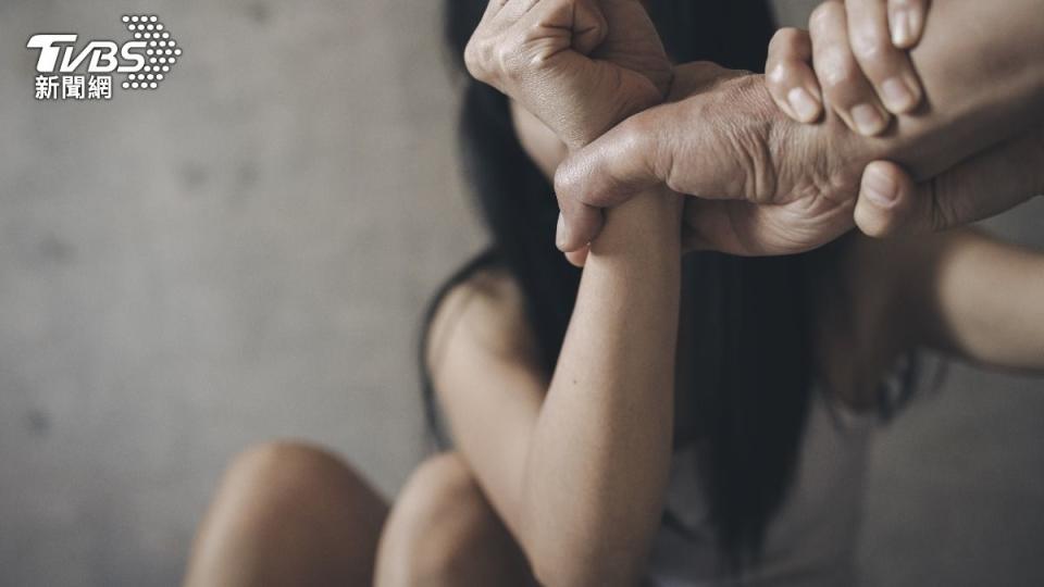 宜蘭林姓男子多次家暴、性侵女友得逞。（示意圖／Shutterstock達志影像）