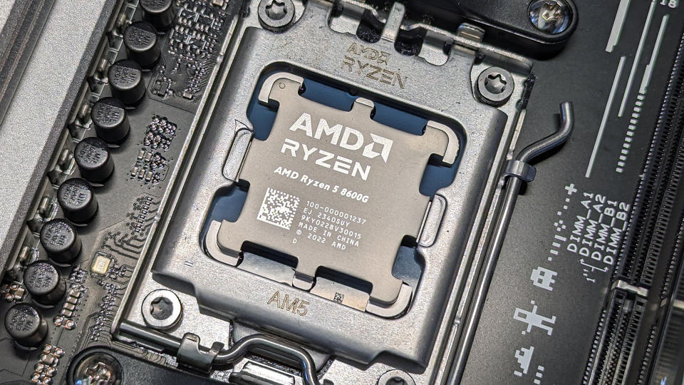 AMD Ryzen 5 8600G