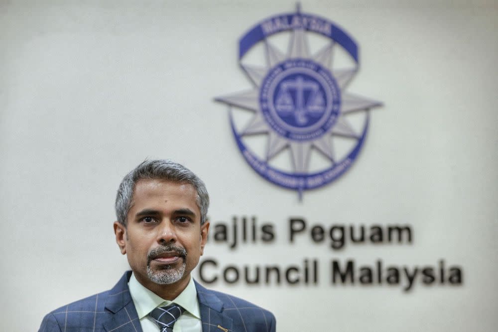 Malaysian Bar president AG Kalidas cited Section 3(f) of the Malaysian Anti-Corruption Commission (MACC) Act 2009, also known as the Act 694, which details the law on ‘gratification’ and the action that is required. — Picture by Ahmad Zamzahuri