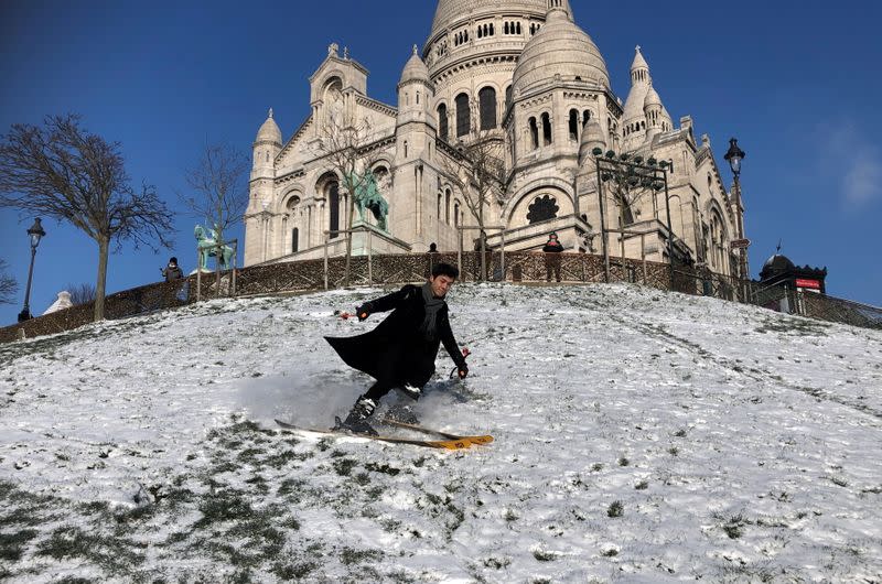 Snow and freezing temperatures hit Paris