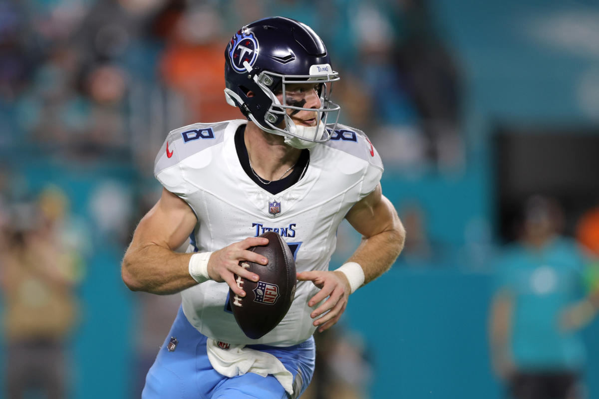 Titans’ Will Levis leads stunning comeback against Dolphins on Monday Night Football, while Giants’ Tommy DeVito guides victory over Packers