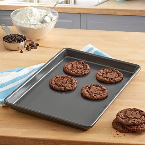 2) Chicago Metallic Professional Non-Stick Baking Sheet