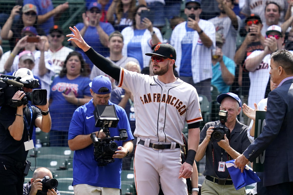 Bryant cheered in Wrigley return, Giants win 5th in row