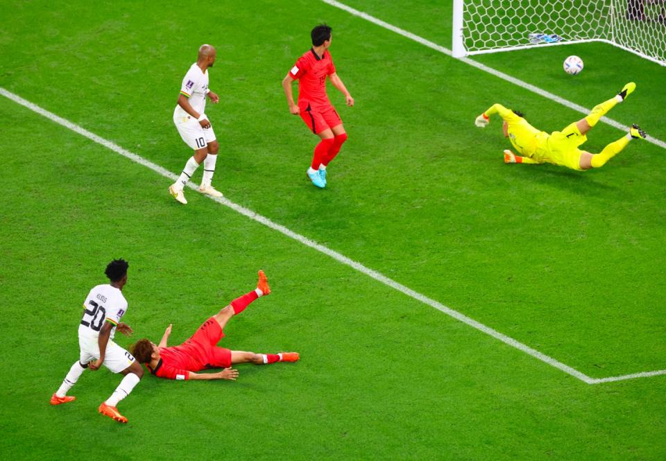 Soccer Football - FIFA World Cup Qatar 2022 - Group H - South Korea v Ghana - Education City Stadium, Al Rayyan, Qatar - November 28, 2022 Ghana's Mohammed Kudus scores their third goal REUTERS/Matthew Childs