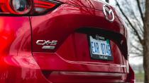 <p>2019 Mazda CX-5 Signature</p>