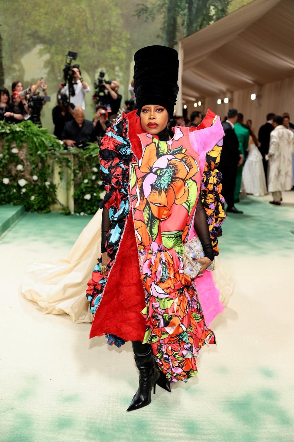 Erykah Badu in Comme des Garçons (Getty Images for The Met Museum/)