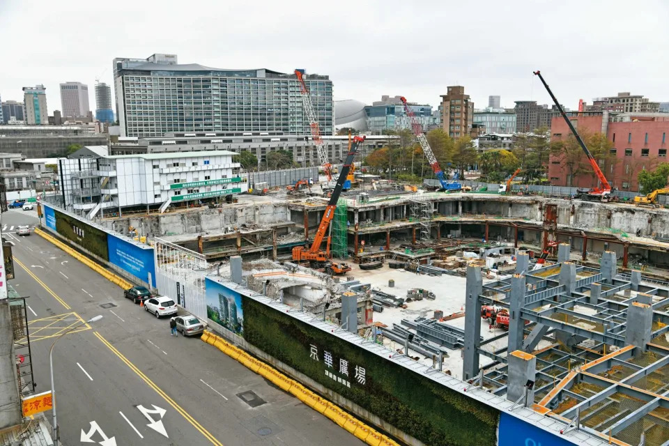 京華城購物中心原址將改建成頂級商辦園區，如今爆出圖利疑雲