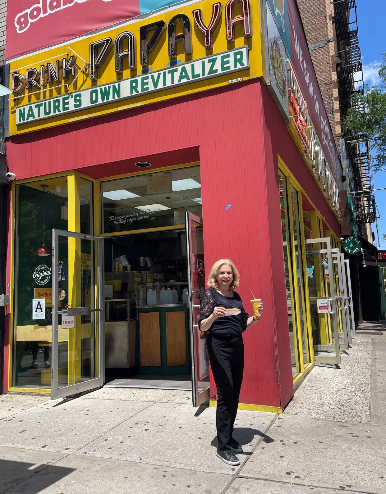 Rep. Carolyn Maloney (D-N.Y.) recently lamented that Papaya King, a beloved Upper East Side eatery in Manhattan, might soon be driven out of business by its landlord — but what she neglected to mention is that the chairman of the company who owns the building has donated generously to her campaigns since 2009. 