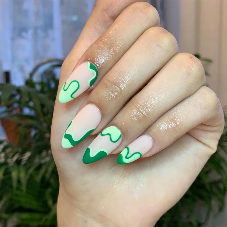 <h1 class="title">ice cream nails</h1><cite class="credit">Instagram/[@sugarjellynails](https://www.instagram.com/sugarjellynails/)</cite>